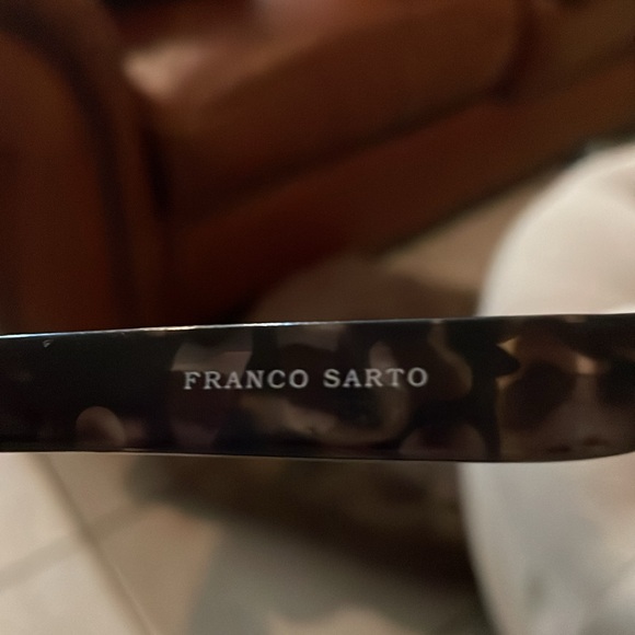 Like New Franco Sarto Sunglasses - Picture 4 of 5